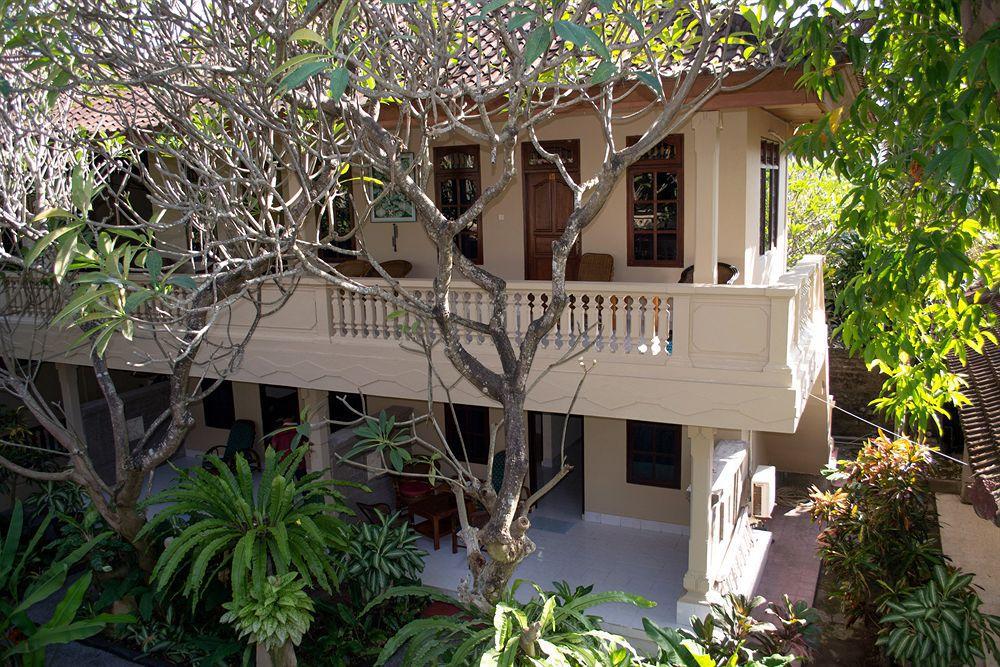 Flamboyan Hotel Kuta Lombok Exterior foto