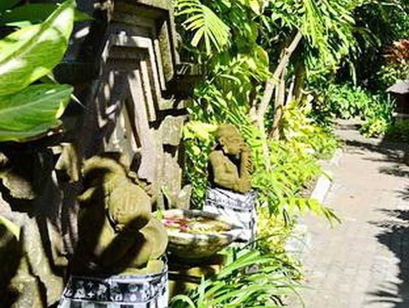 Flamboyan Hotel Kuta Lombok Exterior foto