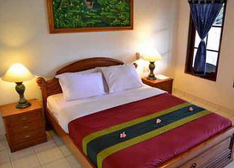 Flamboyan Hotel Kuta Lombok Exterior foto