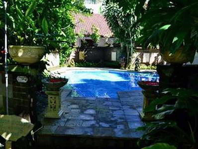 Flamboyan Hotel Kuta Lombok Exterior foto