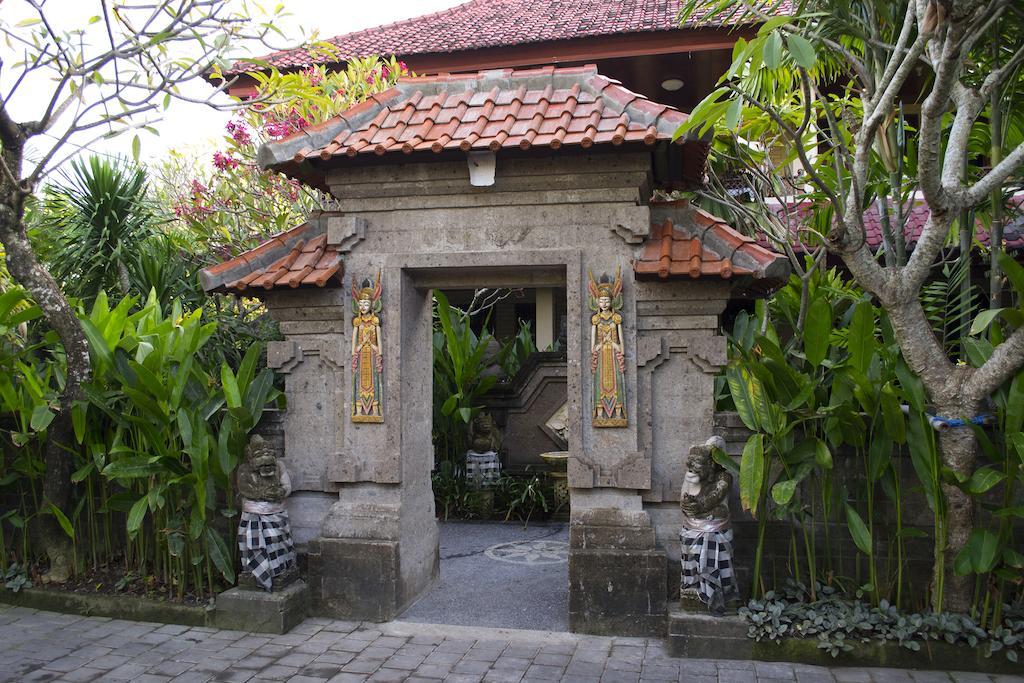 Flamboyan Hotel Kuta Lombok Exterior foto
