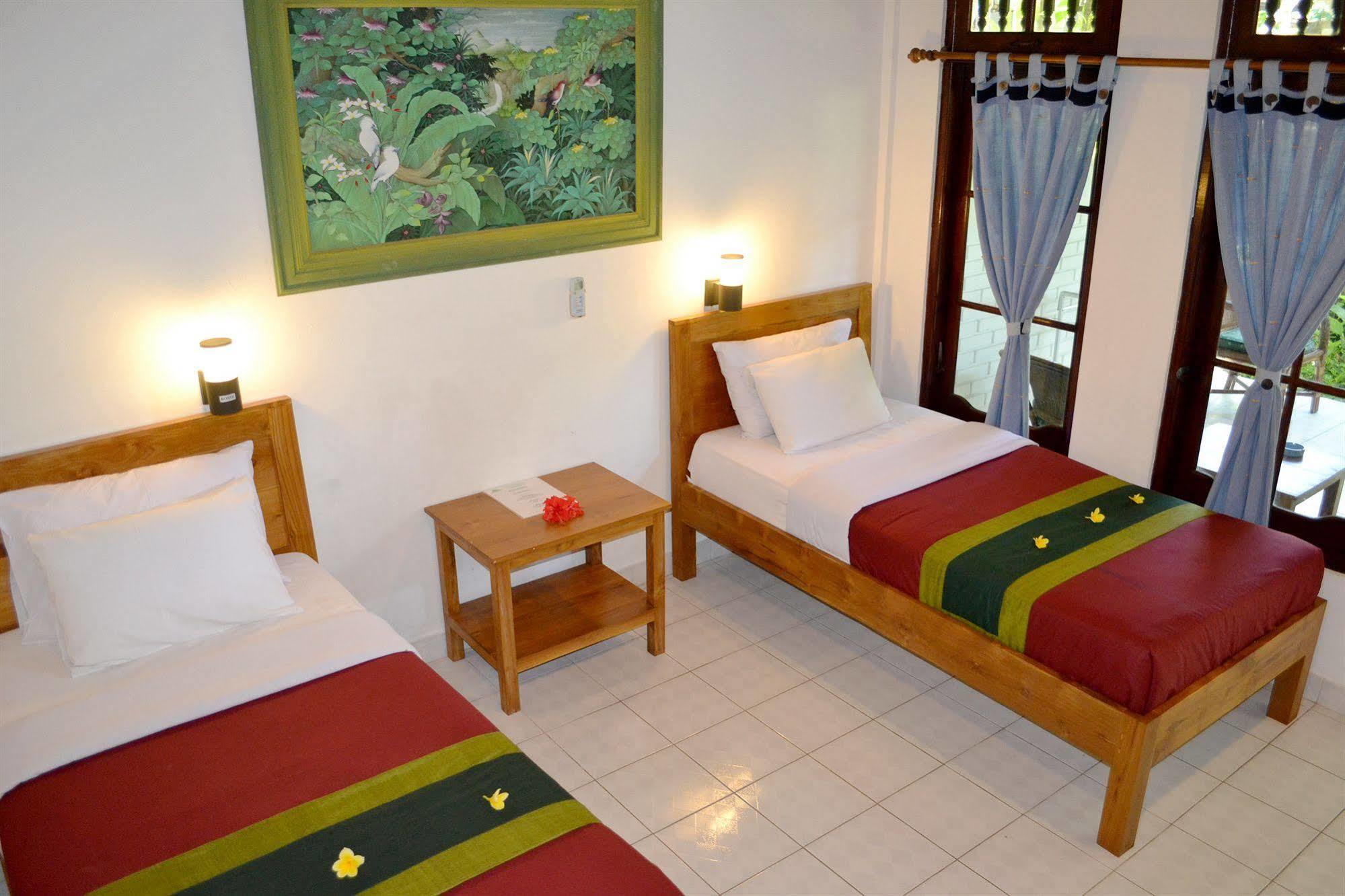 Flamboyan Hotel Kuta Lombok Exterior foto